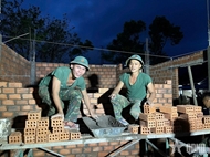 Quang Ngai provincial Military Command builds house for flood-hit people